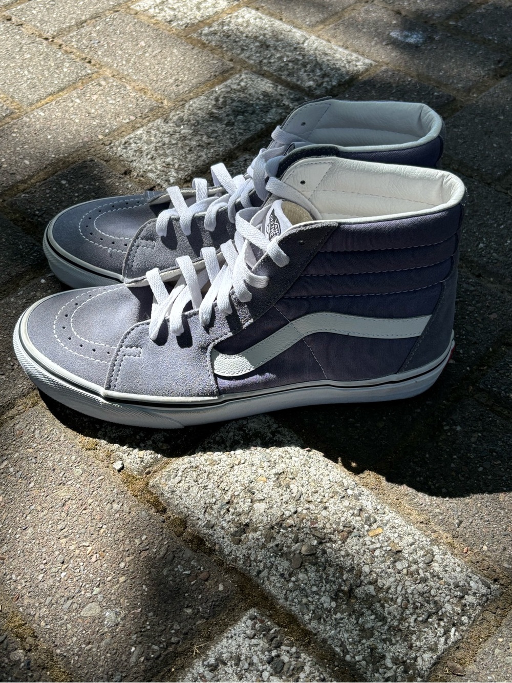 Vans Men’s Sk8-Hi High-Top Sneakers in Gray and White Size 9
